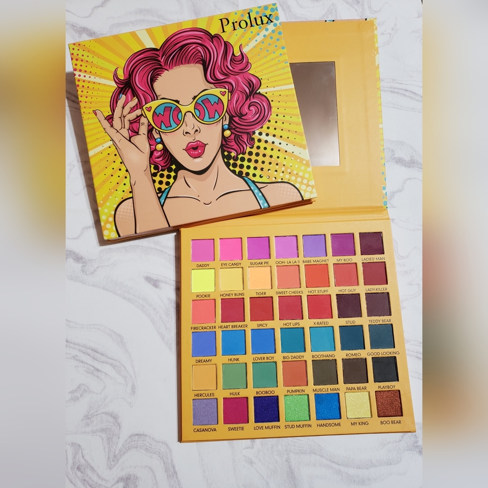 Prolux Wow 42 Color Eyeshadow Palette